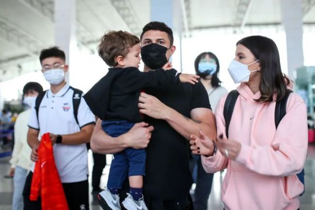 央视直播中超,李金羽打脸李霄鹏,山东泰山战河北,京粤战没星味休闲区蓝鸢梦想 - Www.slyday.coM 央视直播中超,李金羽打脸李霄鹏,山东泰山战河北,京粤战没星味休闲区蓝鸢梦想 - Www.slyday.coM