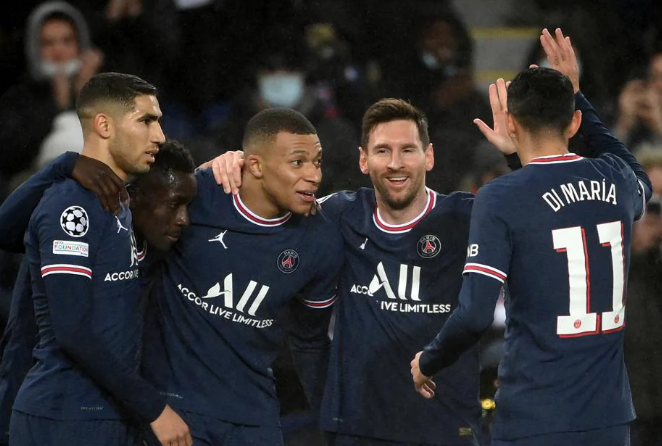 欧冠16强乱了！C罗50%抽大礼包，梅西必碰冠军队，卫冕冠军悬了休闲区蓝鸢梦想 - Www.slyday.coM