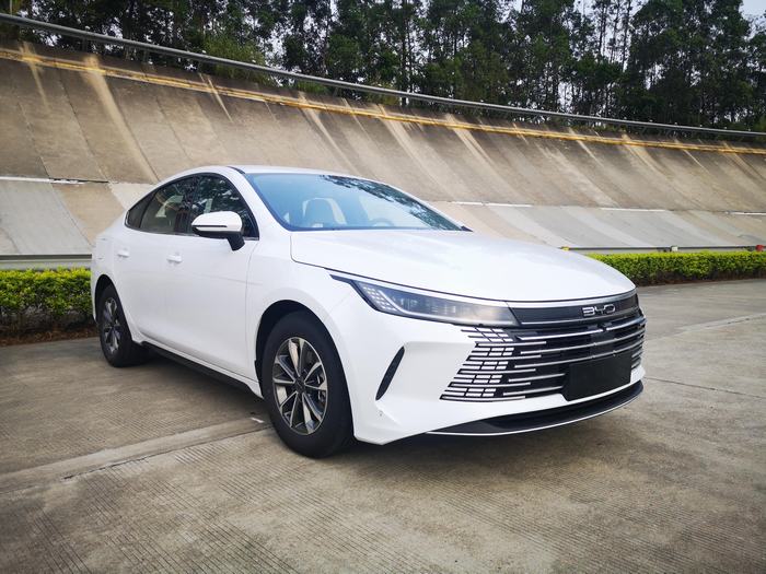 电动3系，敞篷MINIEV，工信部新车申报图揭秘！有你喜欢的车吗？休闲区蓝鸢梦想 - Www.slyday.coM