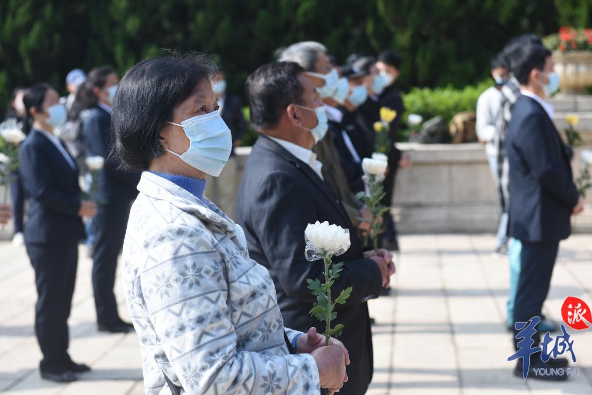 铭记历史，吾辈自强！十九路军陵园举行国家公祭日活动休闲区蓝鸢梦想 - Www.slyday.coM