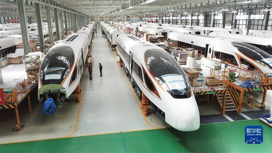 新华社报道兵器工业集团武重集团学习贯彻党的十九届六中全会精神，推动重型机床自主创新休闲区蓝鸢梦想 - Www.slyday.coM