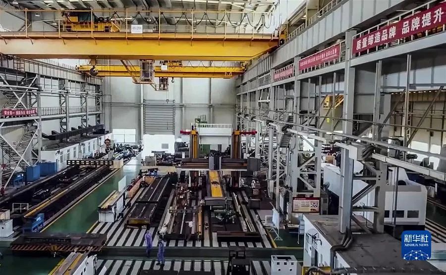 新华社报道兵器工业集团武重集团学习贯彻党的十九届六中全会精神，推动重型机床自主创新休闲区蓝鸢梦想 - Www.slyday.coM