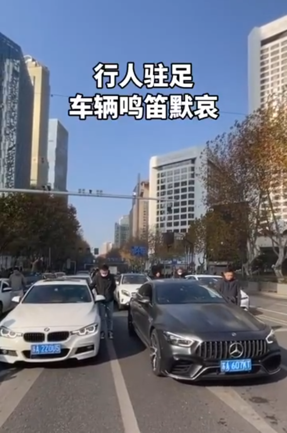 今天是第八个国家公祭日，有人说：每一条关于南京的热搜都不敢打开休闲区蓝鸢梦想 - Www.slyday.coM