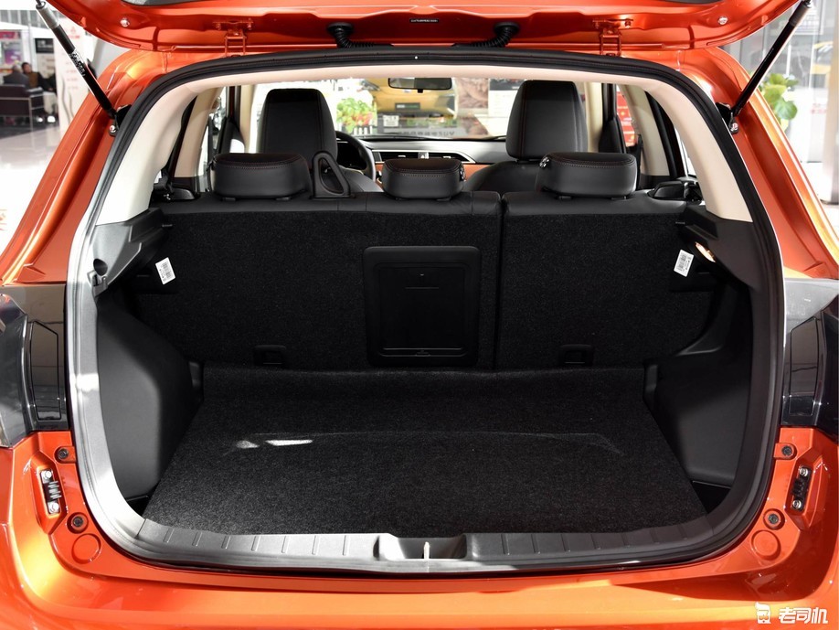 大空间合资家用车之选小哥带你一起看三菱劲炫asx