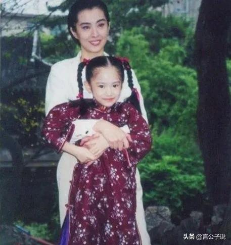 七位“惊鸿一瞥”的90后小花，个个有颜值有演技，却还是十八线休闲区蓝鸢梦想 - Www.slyday.coM