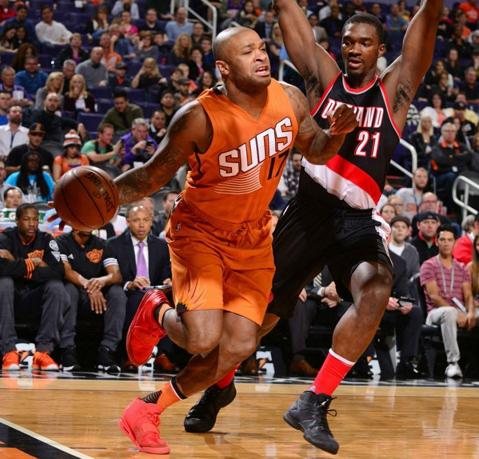 返老还童!36岁老将三分44.7%仍是顶级3D,篮网和雄鹿后悔了吗?休闲区蓝鸢梦想 - Www.slyday.coM 返老还童!36岁老将三分44.7%仍是顶级3D,篮网和雄鹿后悔了吗?休闲区蓝鸢梦想 - Www.slyday.coM