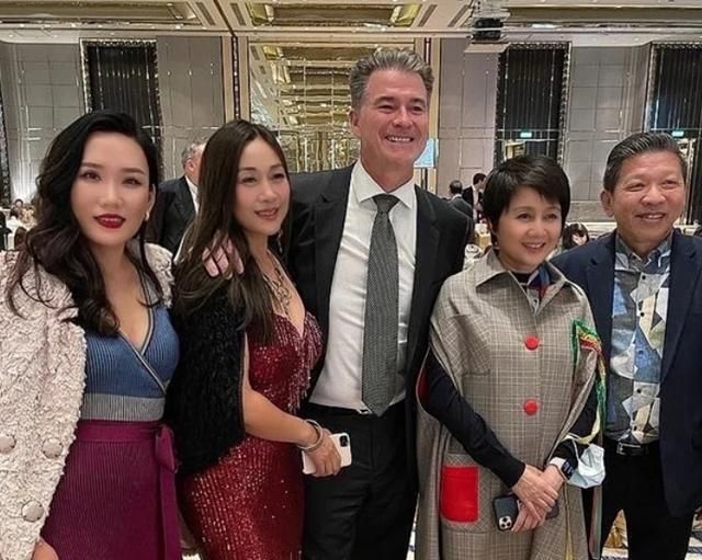 心腹洗米华批捕后赌王四太首公开现身高级晚宴素颜显憔悴