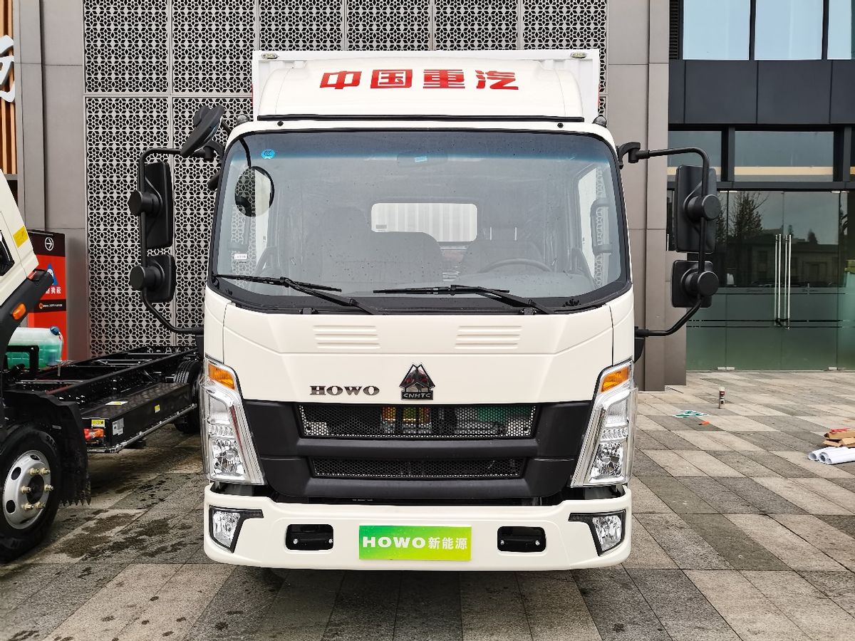 电光火石动天惊地howo轻卡悍将纯电版上市