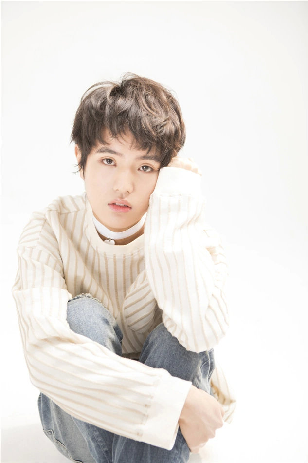 17年快男选手尹毓恪发长文控诉焦迈奇打了自己