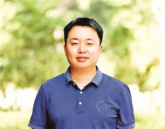 松岗中学郝银龙法治教育的最终目的是立德树人