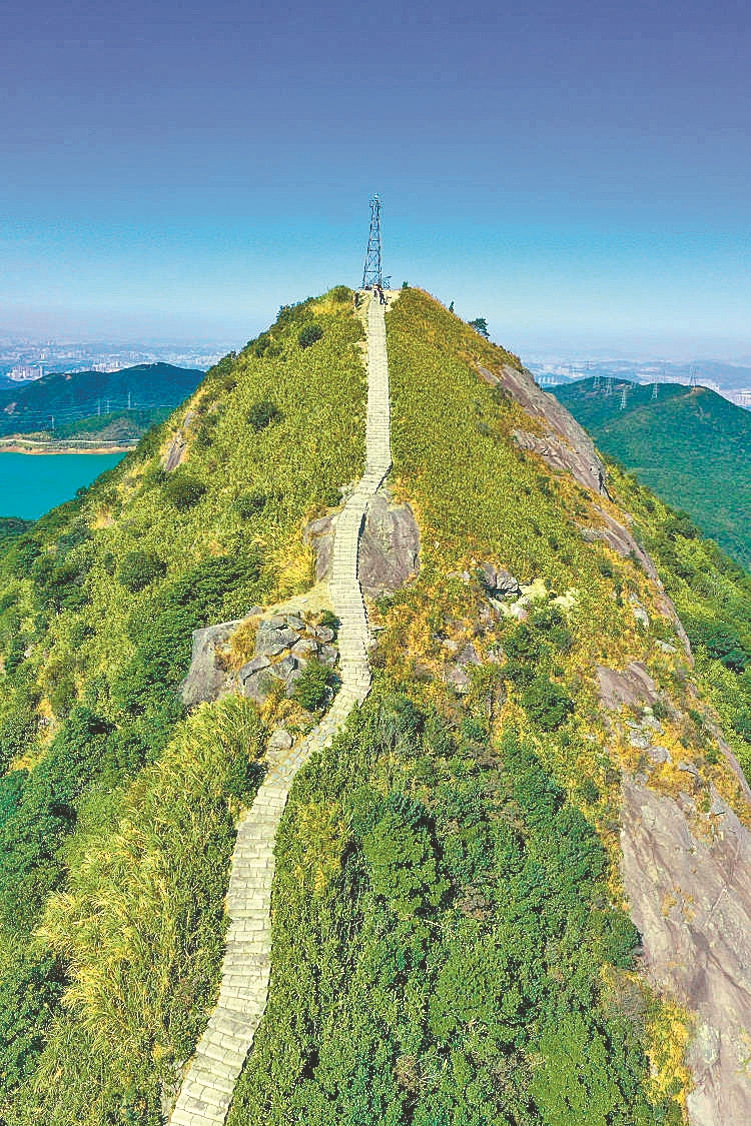 望山看海观城 绝美风光尽在梅沙尖|深圳市_新浪新闻