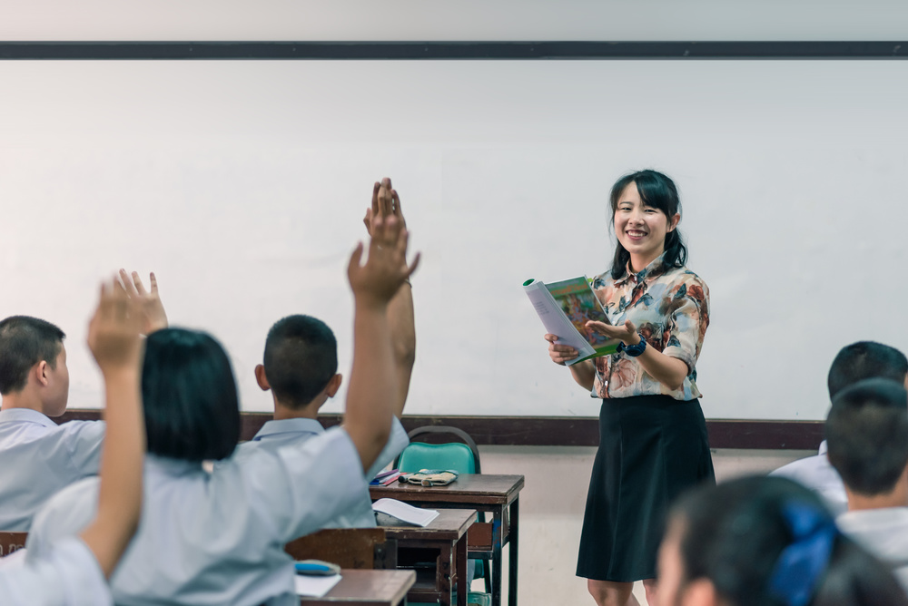 夫妻两人都是教师好吗?