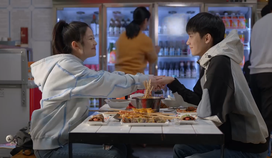 《小敏家》：被陈佳佳“盯上”的金佳骏，恐怕要和大学无缘了休闲区蓝鸢梦想 - Www.slyday.coM