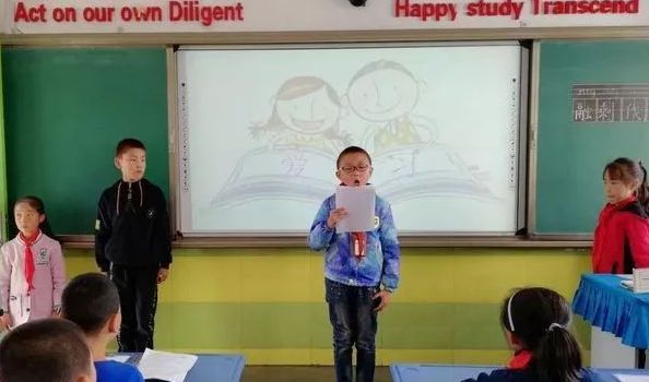 孩子性格与母亲形象有关?家长看法不一,班主任:一眼就能看出来休闲区蓝鸢梦想 - Www.slyday.coM 孩子性格与母亲形象有关?家长看法不一,班主任:一眼就能看出来休闲区蓝鸢梦想 - Www.slyday.coM