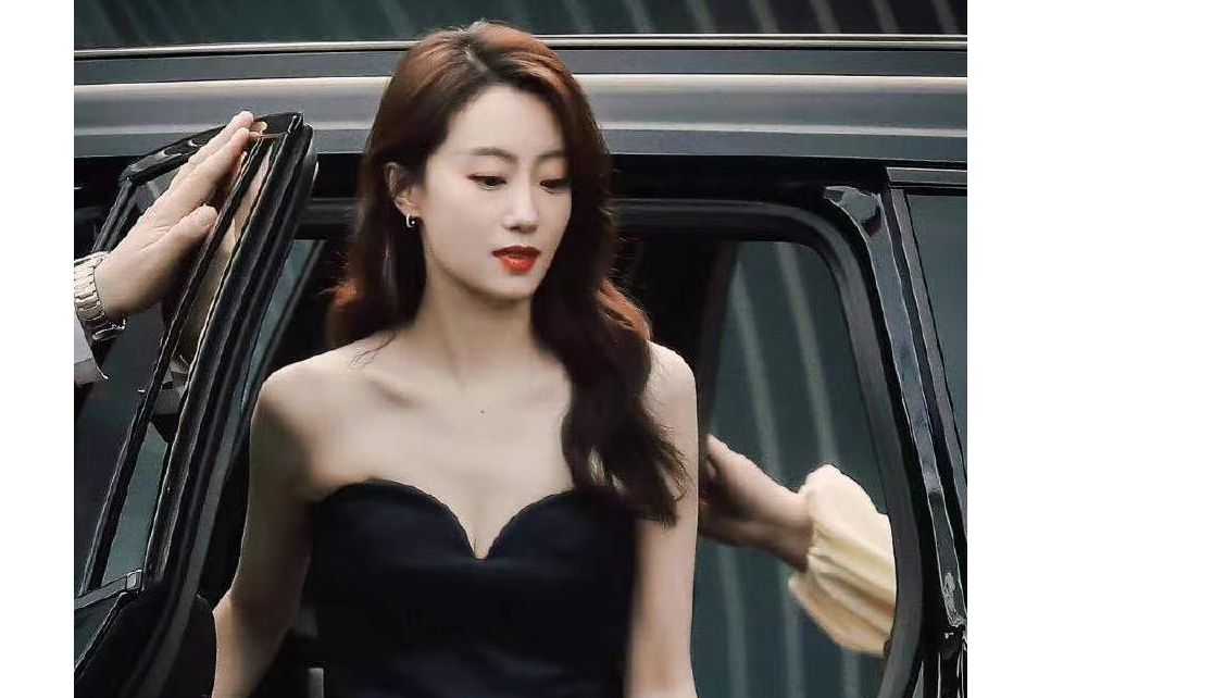 5位走红后颜值逆袭的女星：周冬雨摆脱土气,倪妮越来越有气场休闲区蓝鸢梦想 - Www.slyday.coM