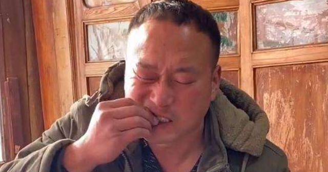 张同学拒绝五百万一年的运营权，称自己要像丁真一样休闲区蓝鸢梦想 - Www.slyday.coM