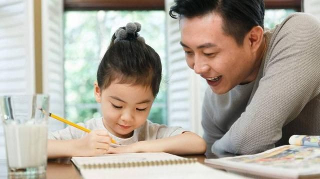 博士虎爸逼5岁女儿学高数，妈妈急得向法院求援，网友：心疼孩子休闲区蓝鸢梦想 - Www.slyday.coM