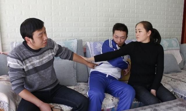 博士虎爸逼5岁女儿学高数，妈妈急得向法院求援，网友：心疼孩子休闲区蓝鸢梦想 - Www.slyday.coM