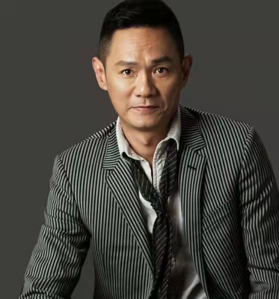 演员果靖霖:妻子在他怀里去世后,至今未娶,我妻子只有佟欣一人|佟欣