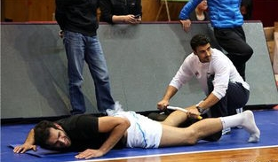 NBA历史谁的脚最大？姚明？奥尼尔？都不是，你猜不到是他休闲区蓝鸢梦想 - Www.slyday.coM