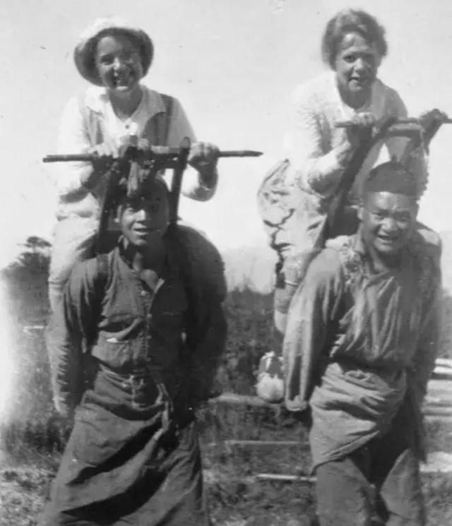 清末照片：储秀宫的宫女，珠江上的花船，壮汉背着洋太太游山观水休闲区蓝鸢梦想 - Www.slyday.coM