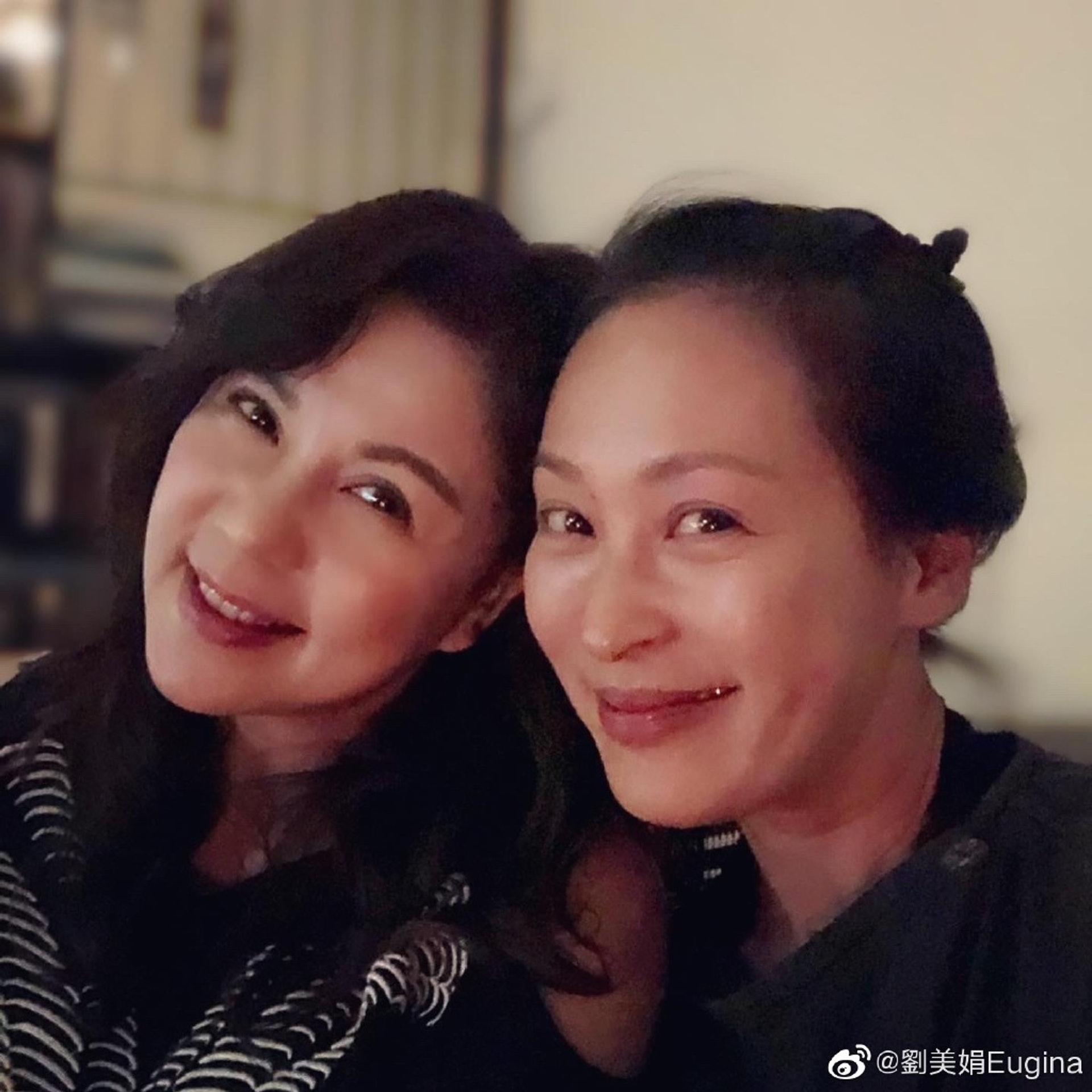 曾深陷梁朝伟三角恋情的古装皇后55岁黎美娴如今青春依旧