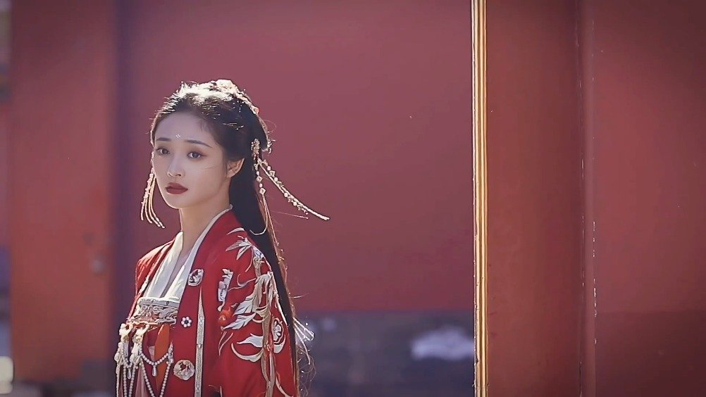 周洁琼古装红衣预告视频 伊人回眸