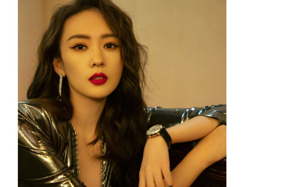 5位走红后颜值逆袭的女星：周冬雨摆脱土气,倪妮越来越有气场休闲区蓝鸢梦想 - Www.slyday.coM