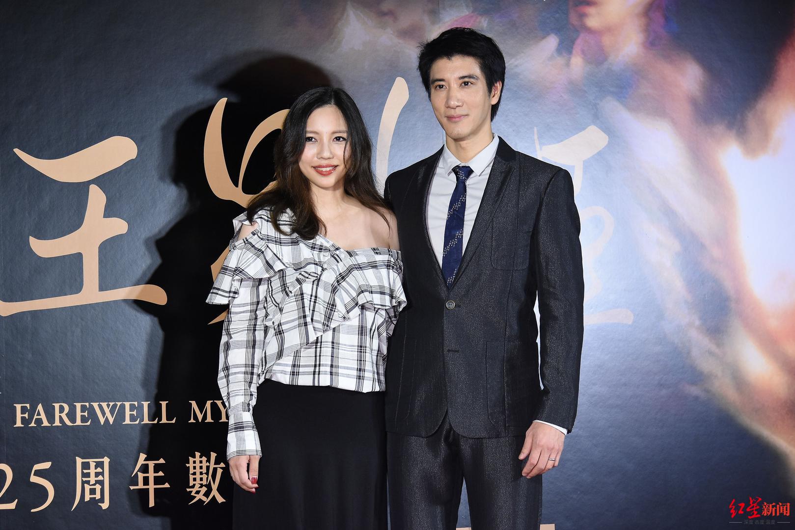 王力宏的社交平台,最后一次秀出与妻子的甜蜜合影还是在2019年的时候