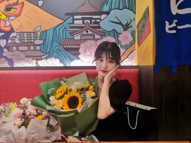 23岁女孩上夜班路上失联，警方：正在全力寻找休闲区蓝鸢梦想 - Www.slyday.coM