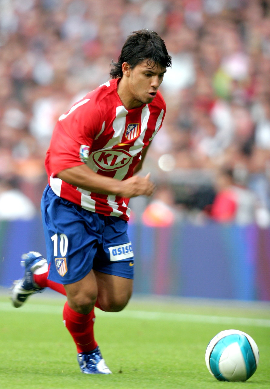 官方：33岁的阿圭罗因心脏问题，宣布正式退役结束17年职业生涯休闲区蓝鸢梦想 - Www.slyday.coM