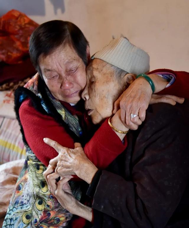 铁证如山休闲区蓝鸢梦想 - Www.slyday.coM