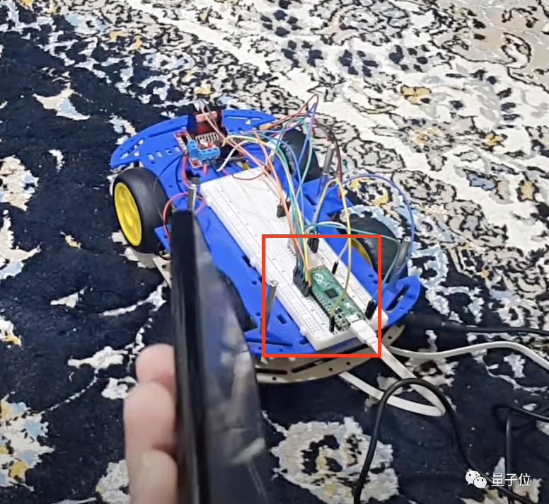 硬件|用树莓派的方式打开小米手机：摇晃手机控制小车 成本不到350元