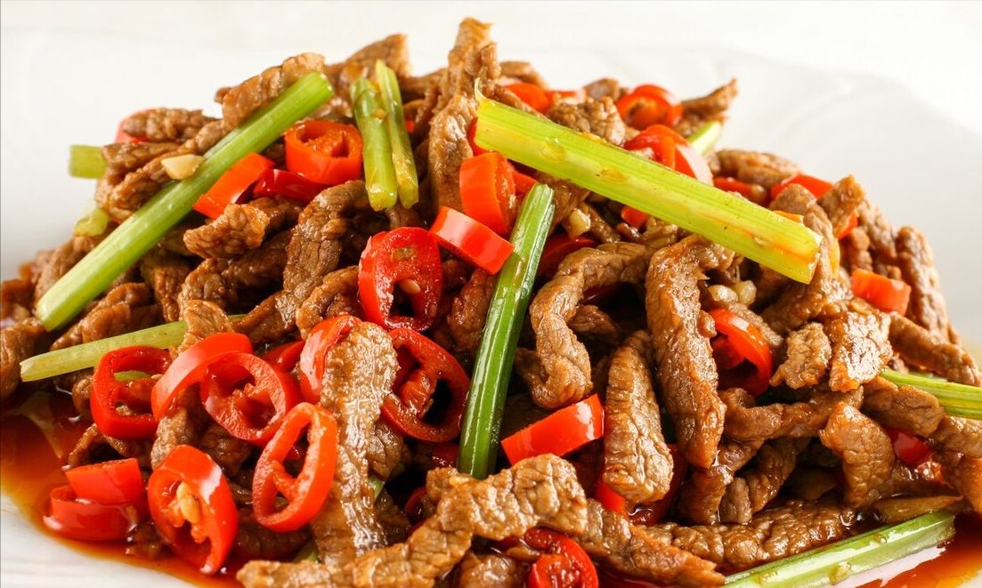 家常小炒牛肉做好关键2步出锅鲜嫩多汁不塞牙老人也能嚼动