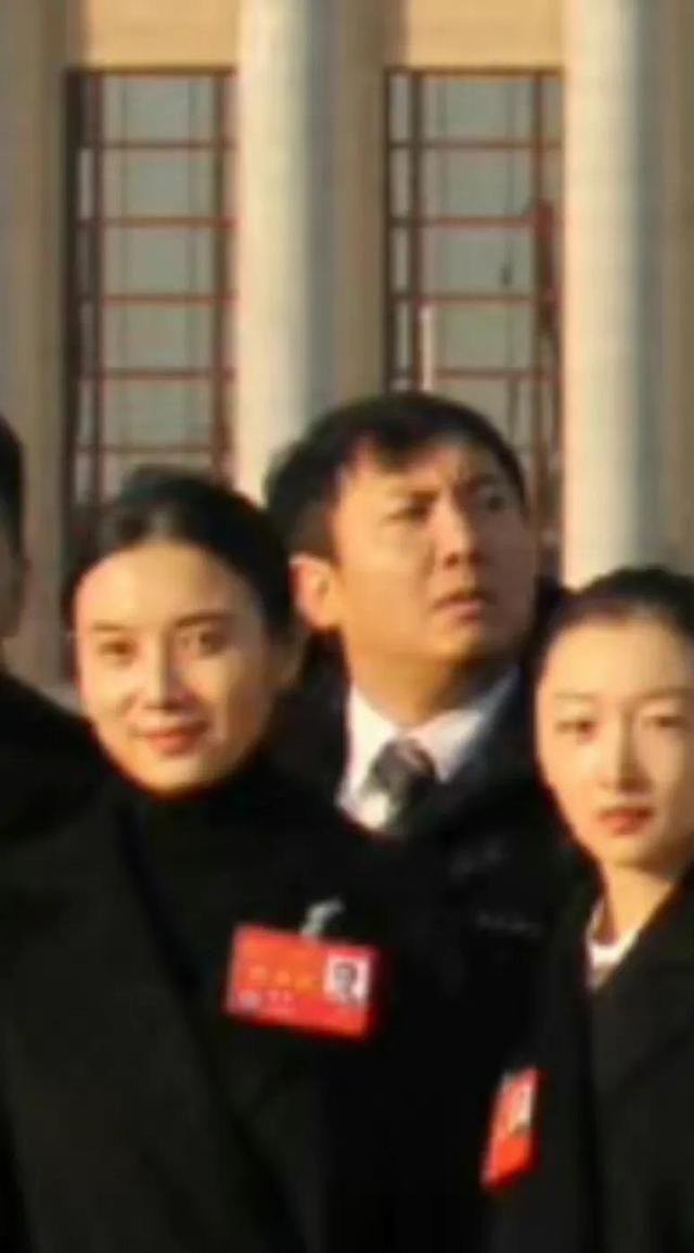 把“好莱坞神颜”阿汤哥给秒成了保镖的妮可基德曼到底有多美?休闲区蓝鸢梦想 - Www.slyday.coM 把“好莱坞神颜”阿汤哥给秒成了保镖的妮可基德曼到底有多美?休闲区蓝鸢梦想 - Www.slyday.coM