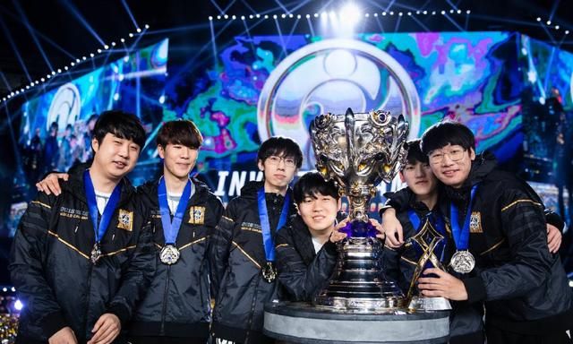 15日官宣汇总：BLG官宣Uzi复出加入，IG夺冠六人全部离队休闲区蓝鸢梦想 - Www.slyday.coM