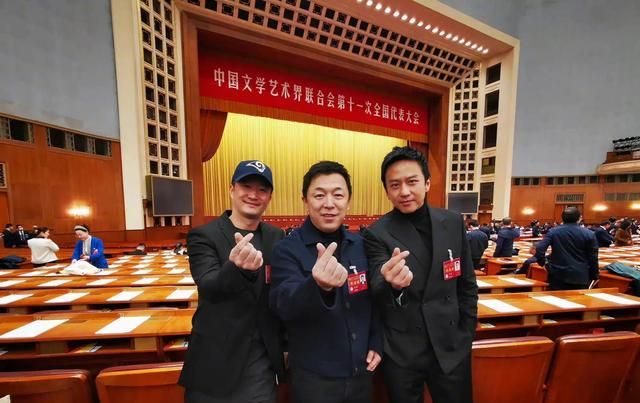 把“好莱坞神颜”阿汤哥给秒成了保镖的妮可基德曼到底有多美?休闲区蓝鸢梦想 - Www.slyday.coM 把“好莱坞神颜”阿汤哥给秒成了保镖的妮可基德曼到底有多美?休闲区蓝鸢梦想 - Www.slyday.coM