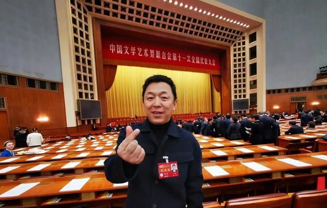 把“好莱坞神颜”阿汤哥给秒成了保镖的妮可基德曼到底有多美?休闲区蓝鸢梦想 - Www.slyday.coM 把“好莱坞神颜”阿汤哥给秒成了保镖的妮可基德曼到底有多美?休闲区蓝鸢梦想 - Www.slyday.coM