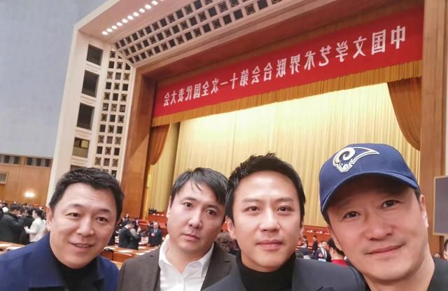 把“好莱坞神颜”阿汤哥给秒成了保镖的妮可基德曼到底有多美?休闲区蓝鸢梦想 - Www.slyday.coM 把“好莱坞神颜”阿汤哥给秒成了保镖的妮可基德曼到底有多美?休闲区蓝鸢梦想 - Www.slyday.coM