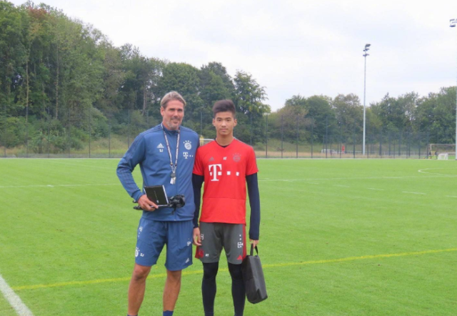 打破121年纪录!足坛霸主拜仁官宣,签约18岁国足门将刘邵子洋休闲区蓝鸢梦想 - Www.slyday.coM 打破121年纪录!足坛霸主拜仁官宣,签约18岁国足门将刘邵子洋休闲区蓝鸢梦想 - Www.slyday.coM