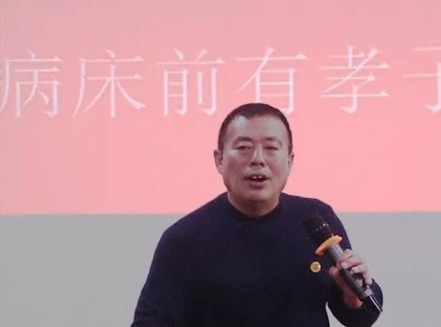 吃百家饭长大的王希海放弃出国机会父亲是植物人26年不离不弃