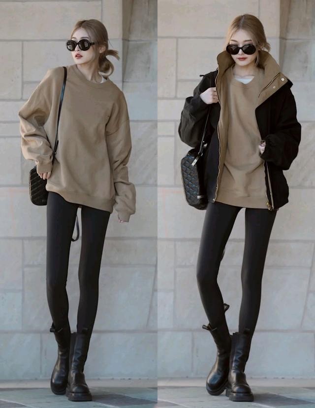 短靴中最流行的搭配就是打底裤了,兼顾保暖和时髦感.