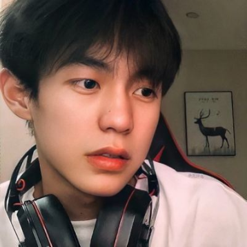 王者荣耀抖音网红张人0官宣入驻虎牙对战剑仙女粉丝坐不住