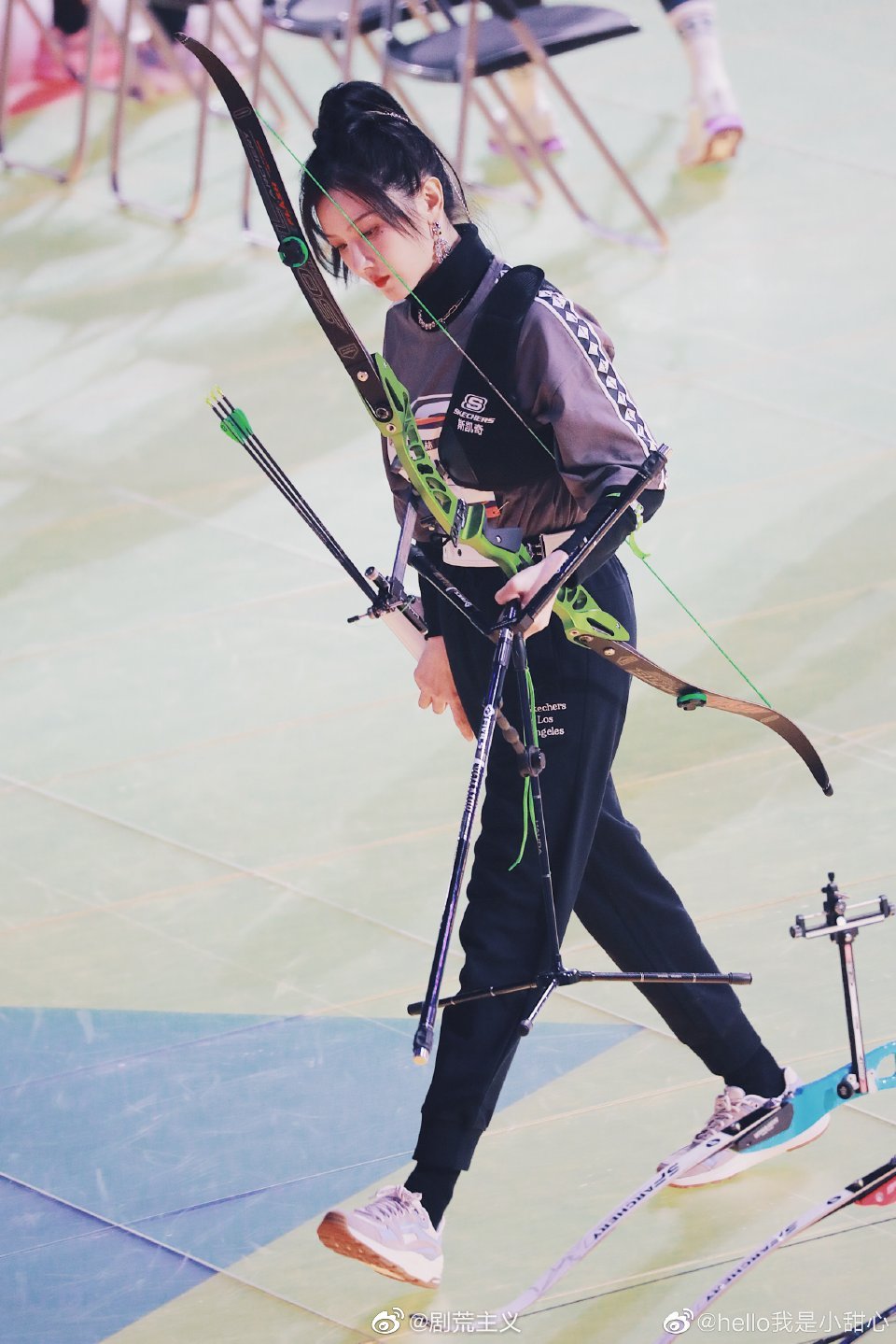 救命陈小纭今天超新星运动会的射箭造型真的绝了