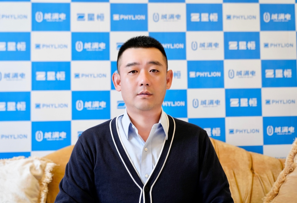 星恒锂电池首次充电发生爆炸 市民维权遇厂家踢