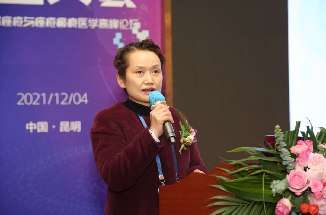 吴秋菊教授,上海同仁医院宋宁静教授,复旦大学附属华山医院严淑贤教授