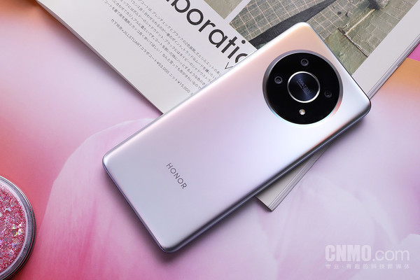 品荣耀x30有感:参数不是体验的全部 成败与否交给用户|华为荣耀_新浪