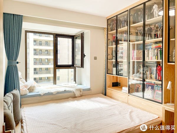 上次看到这么多手办还是上次，成年人的世界也可以Forever Young ……休闲区蓝鸢梦想 - Www.slyday.coM