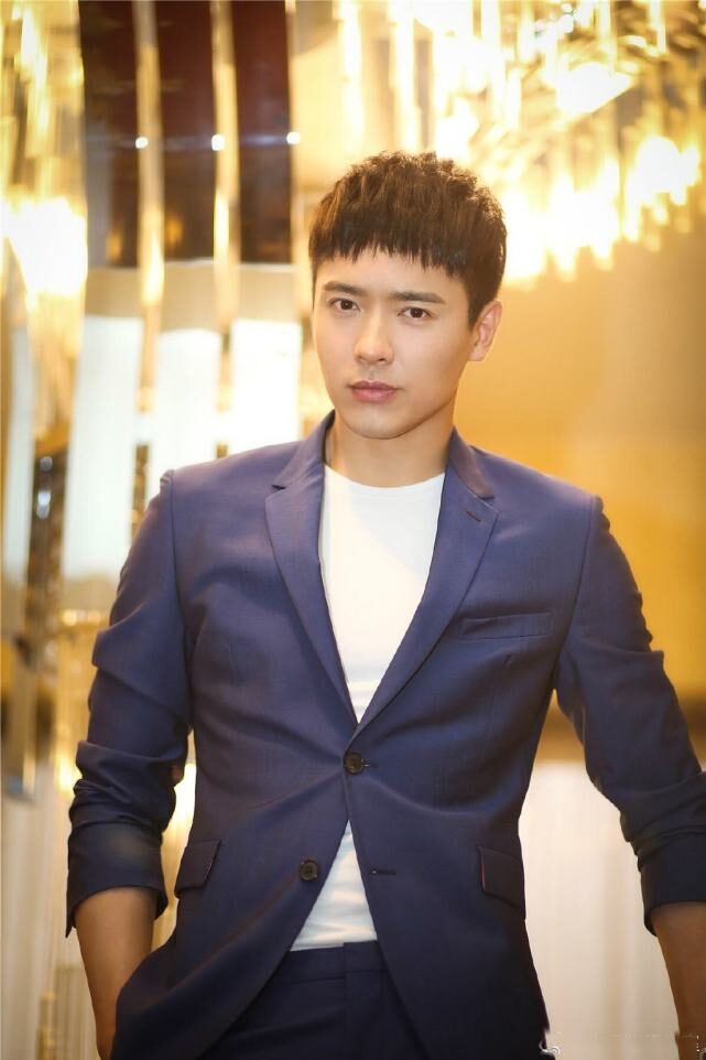 高云翔正式复出改名高晟晖重新出发近照曝光依旧帅气