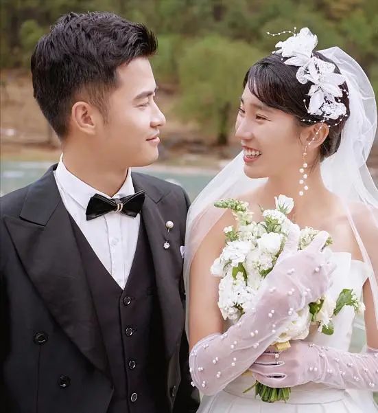 恭喜焦安静升级当妈怀孕2月时连夺两冠军